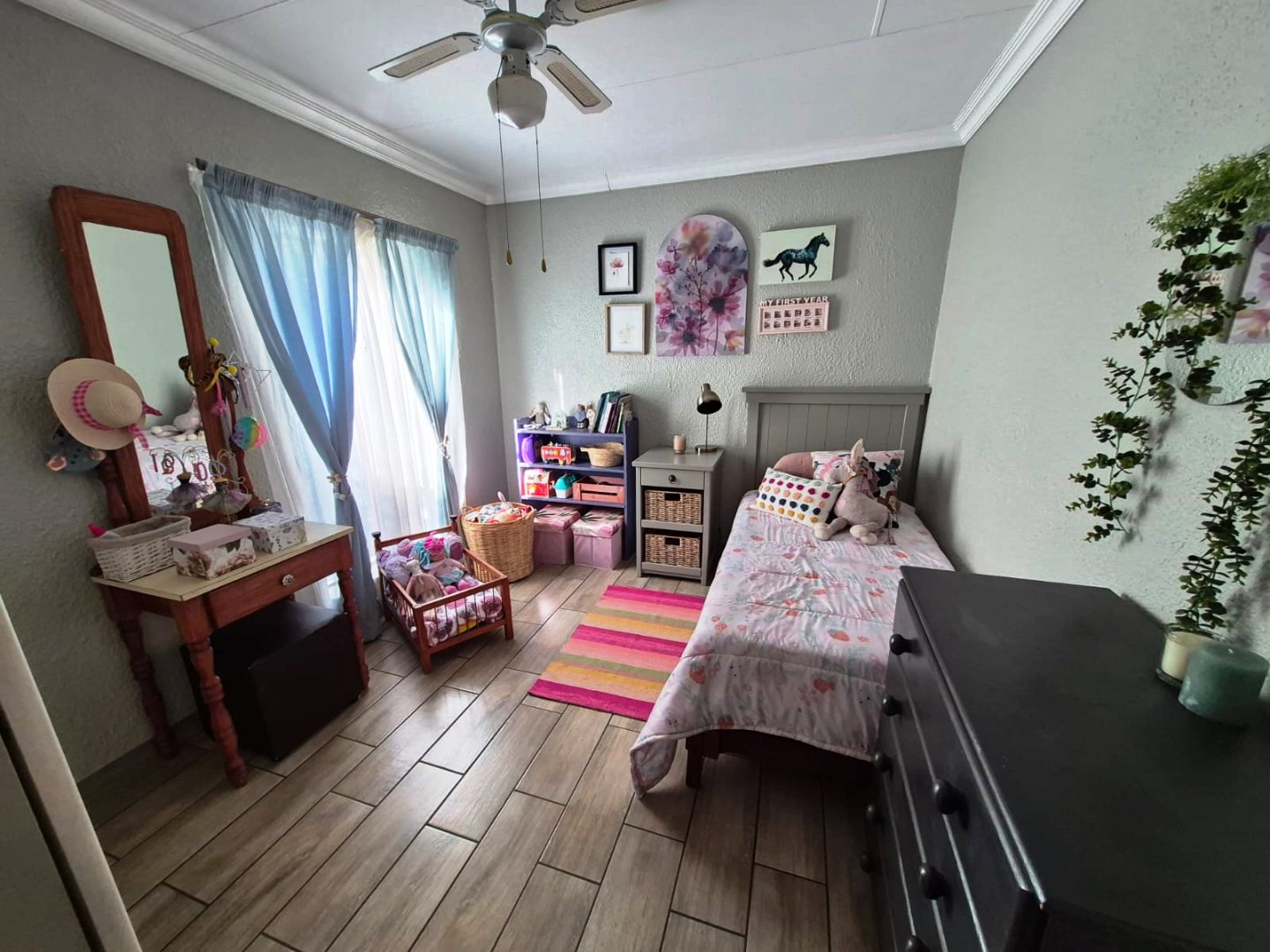 Four bedroom in Montana Tuine estate for sale