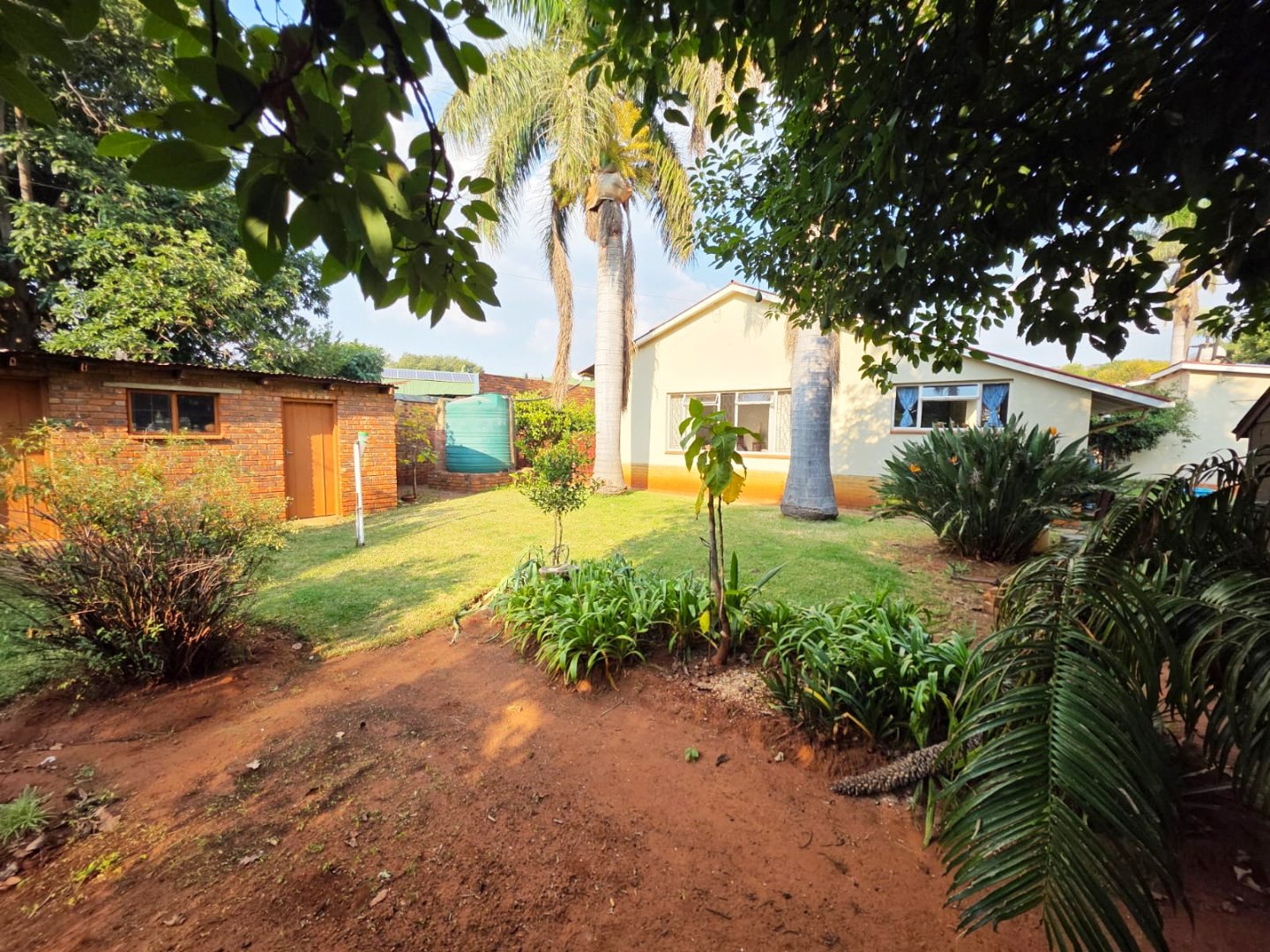 Four bed with granny flat for sale in Annlin