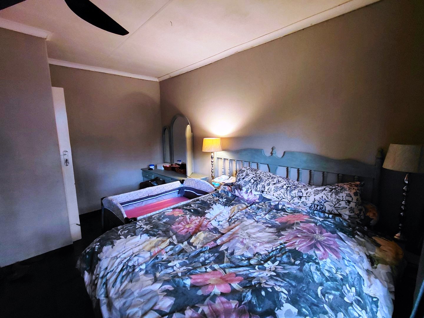 Two bedroom house for sale in old Doornpoort