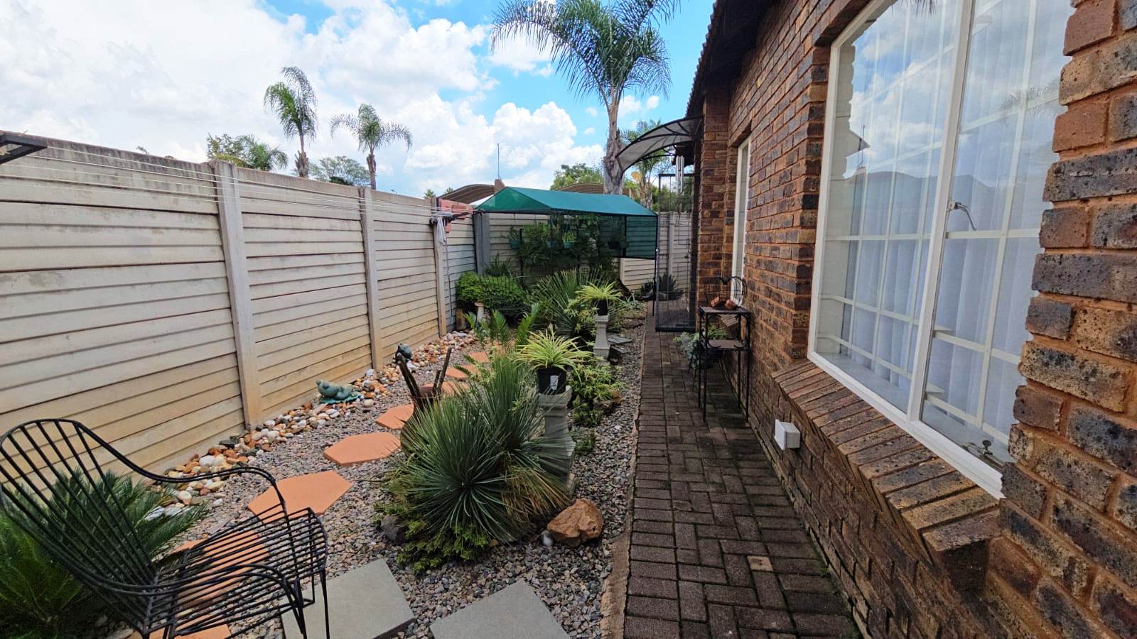 Beautiful two bedroom for sale in Andeon