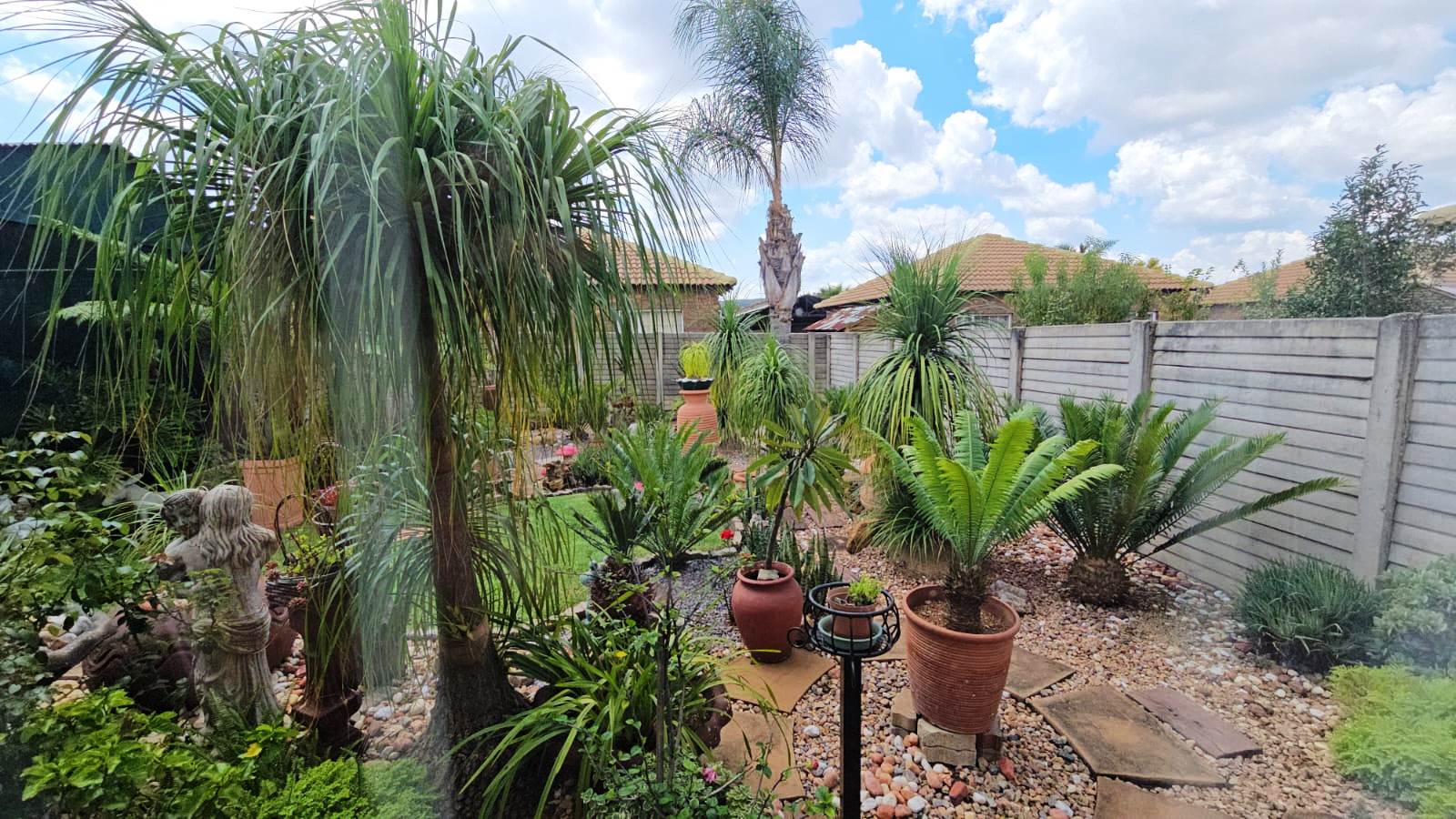 Beautiful two bedroom for sale in Andeon