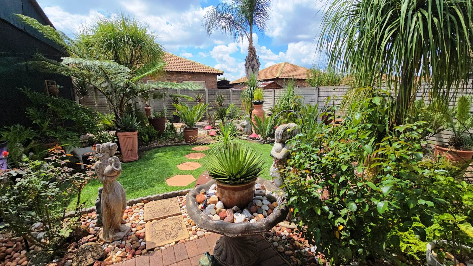 Beautiful two bedroom for sale in Andeon
