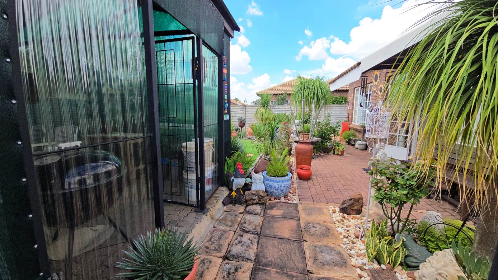 Beautiful two bedroom for sale in Andeon