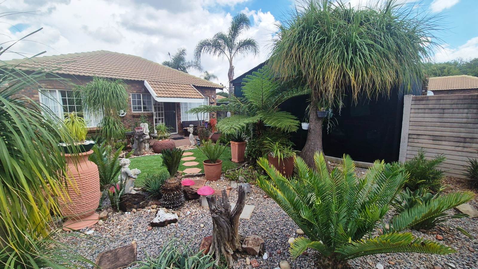 Beautiful two bedroom for sale in Andeon