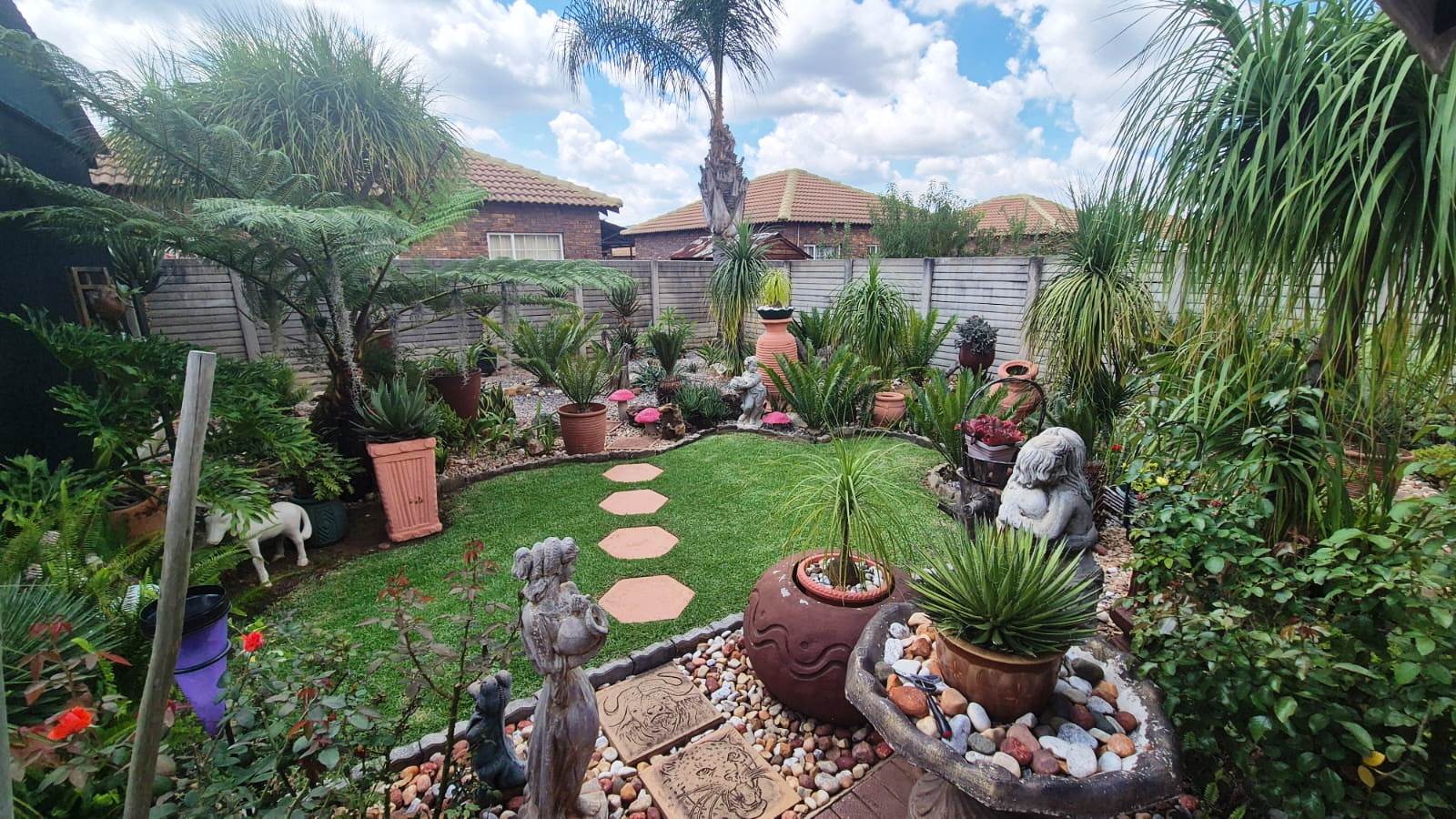 Beautiful two bedroom for sale in Andeon