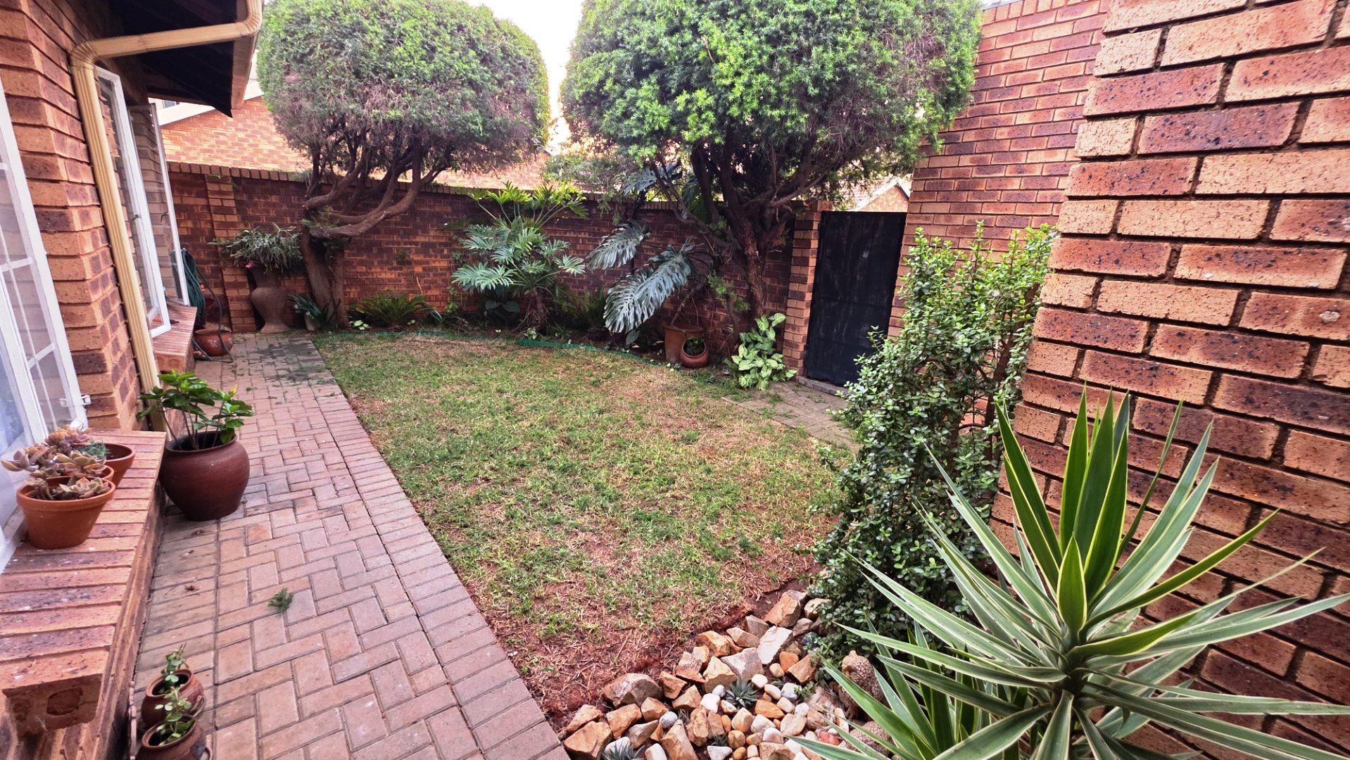 Lovely three bedroom for sale in Magalieskruin